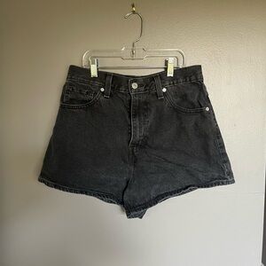 Levi's High Waisted Mom Shorts 29